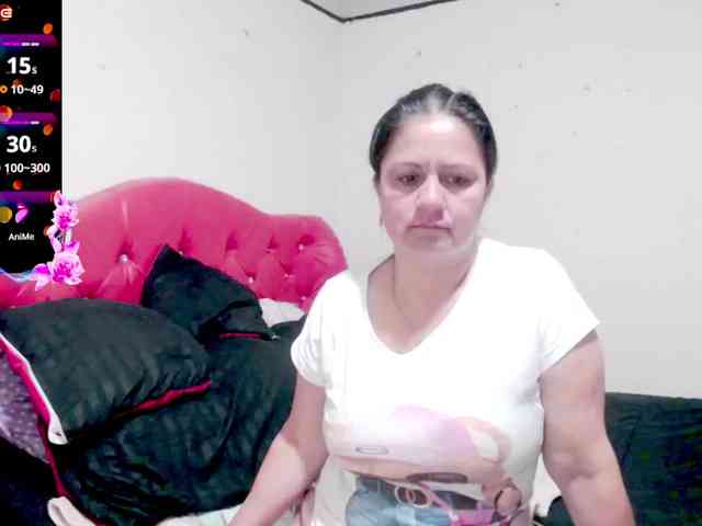 sexyjhoan81 webcam