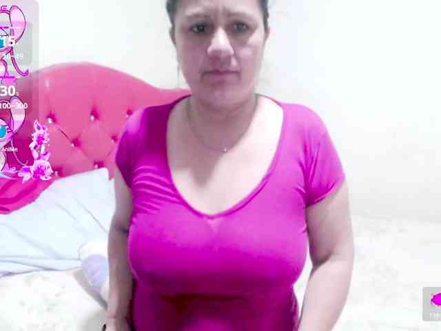 sexyjhoan81 webcam