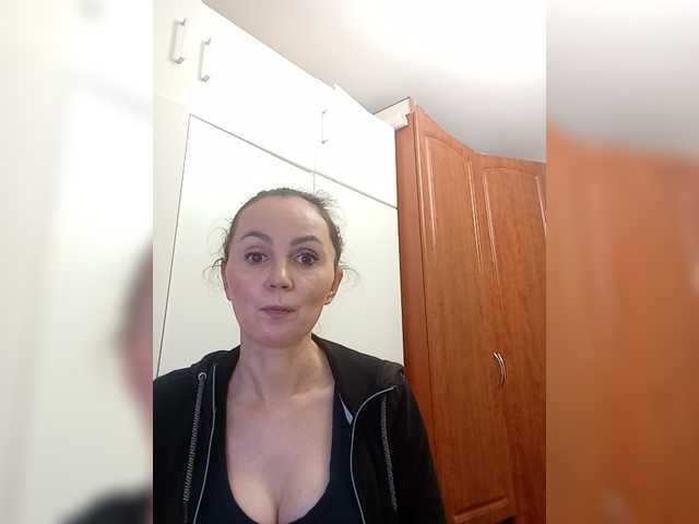 TessBertie live cam on BongaCams