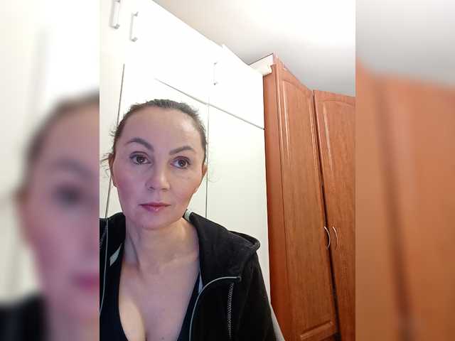 TessBertie live cam on BongaCams