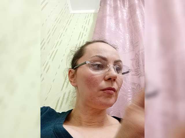 TessBertie live cam on BongaCams