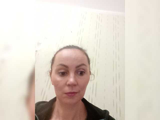 TessBertie live cam on BongaCams