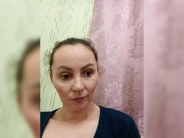 TessBertie live cam on BongaCams