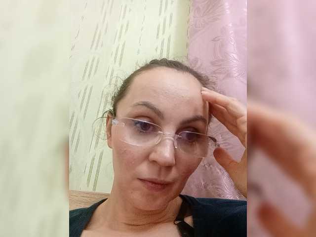 TessBertie live cam on BongaCams