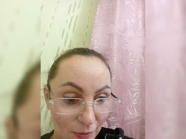 TessBertie live cam on BongaCams