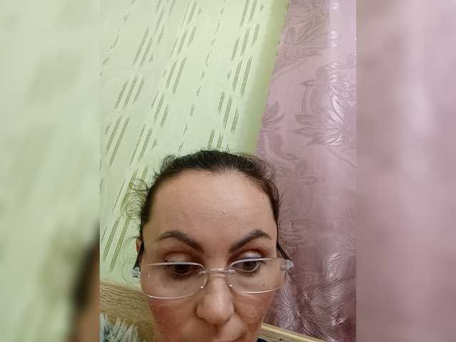 TessBertie live cam on BongaCams