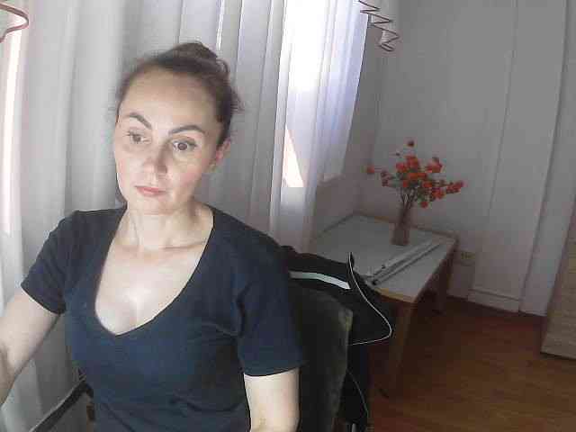 TessBertie webcam