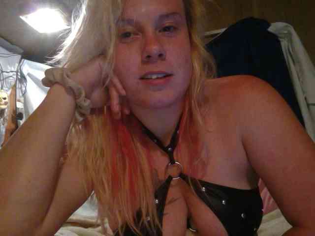 TheGirlfromtheinternet