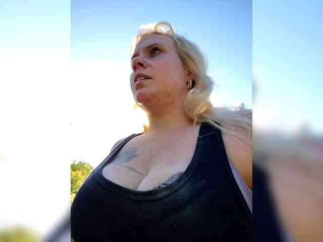 TheGirlfromtheinternet webcam