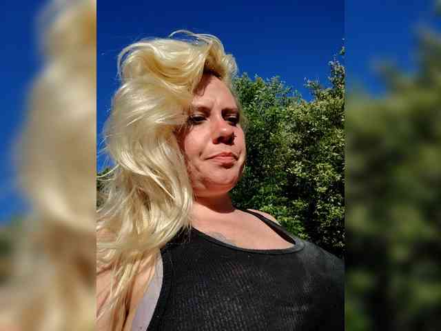 TheGirlfromtheinternet webcam