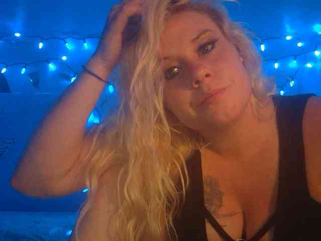 TheGirlfromtheinternet webcam