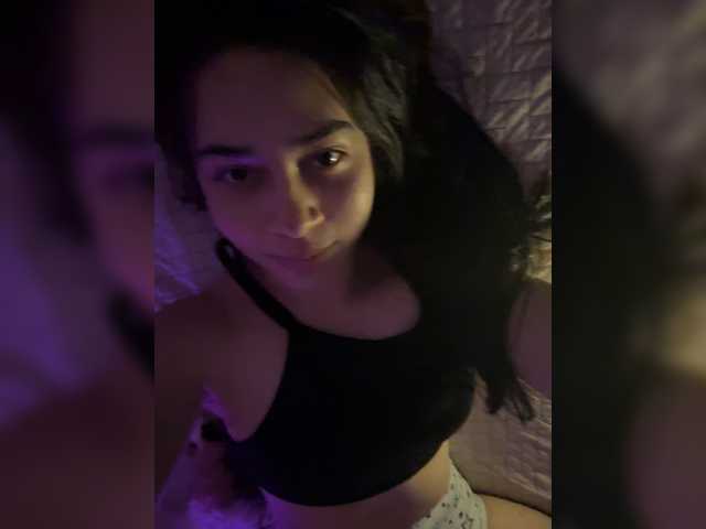 coralwells live webcam show