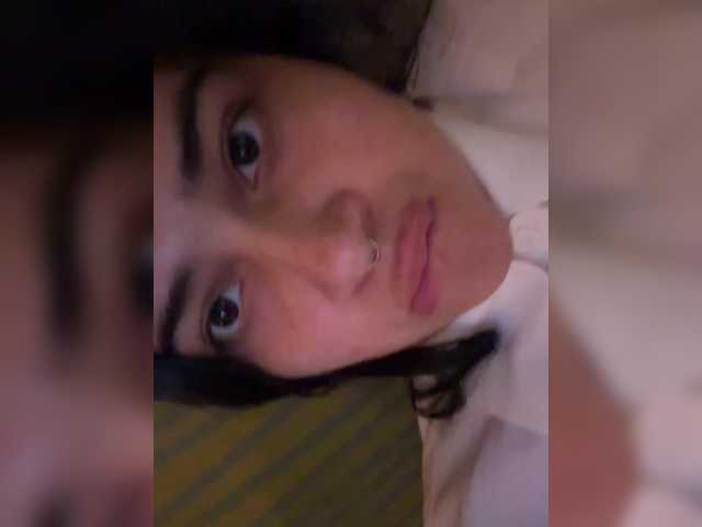 coralwells's BongaCams show and profile