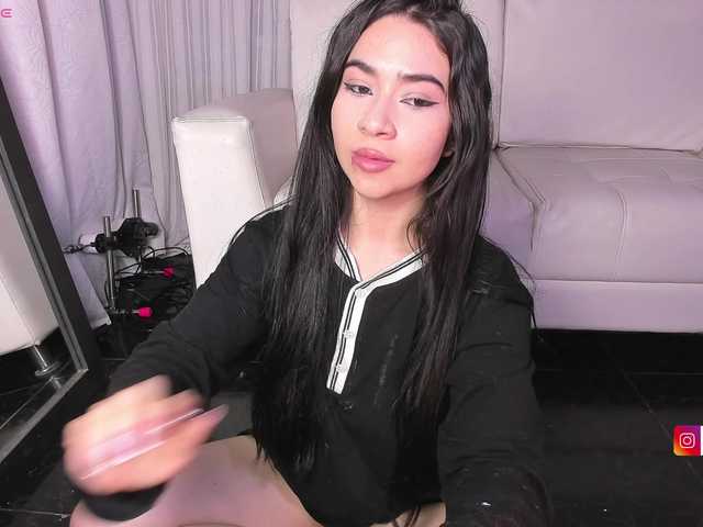 coralwells live webcam show