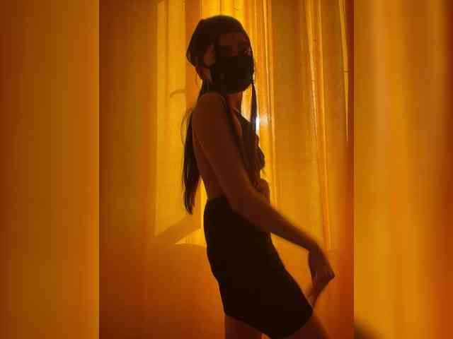 Model: MissSweetie