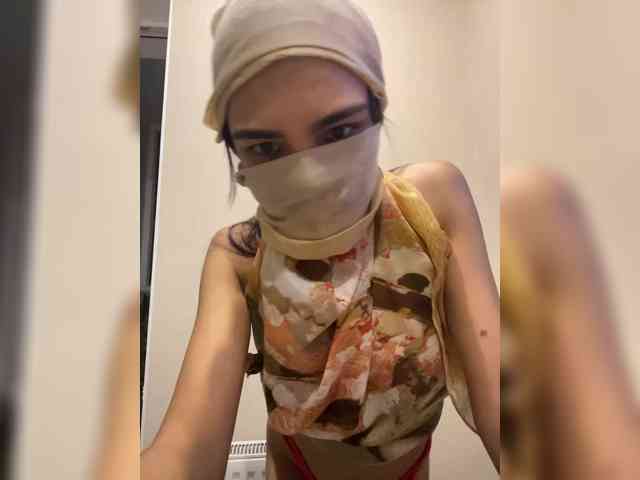 MissSweetie webcam