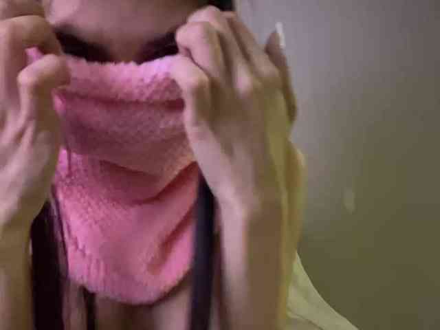 MissSweetie webcam