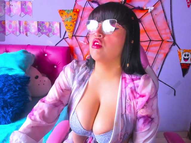 Cristaln07 live cam on BongaCams