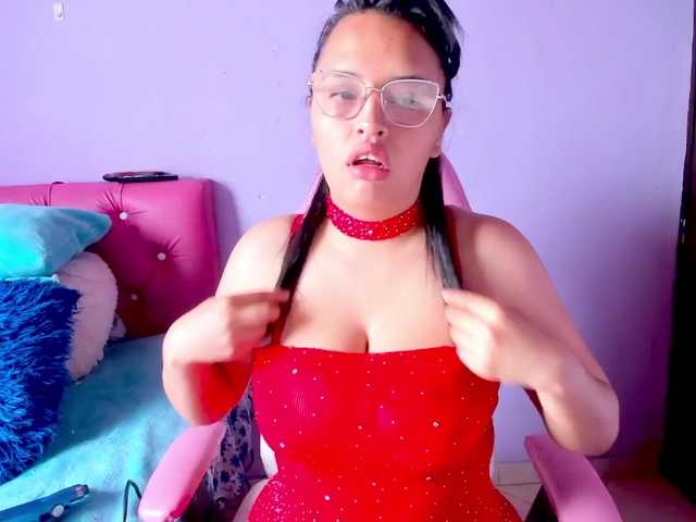 Cristaln07 live cam on BongaCams