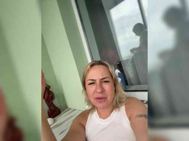 ParaLoveLove webcam