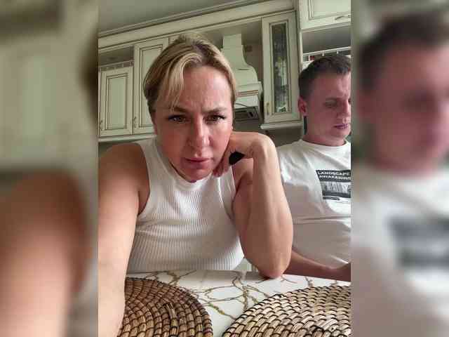ParaLoveLove Sex Cam Show