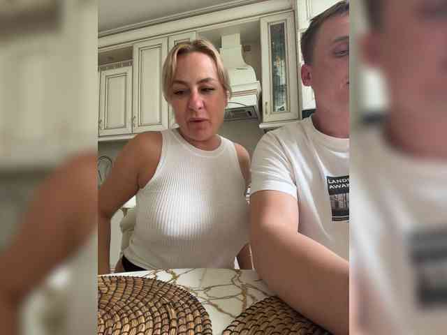 ParaLoveLove Sex Cam Show