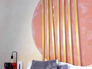 Nicole-Angels Porn Show