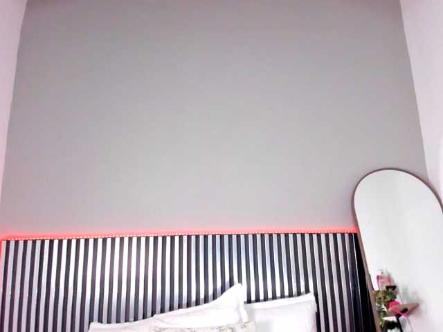 Nicole-Angels live cam on BongaCams