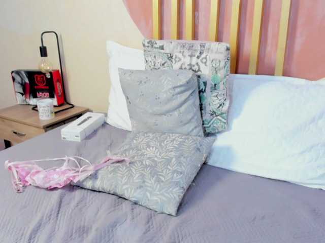 Nicole-Angels live cam on BongaCams