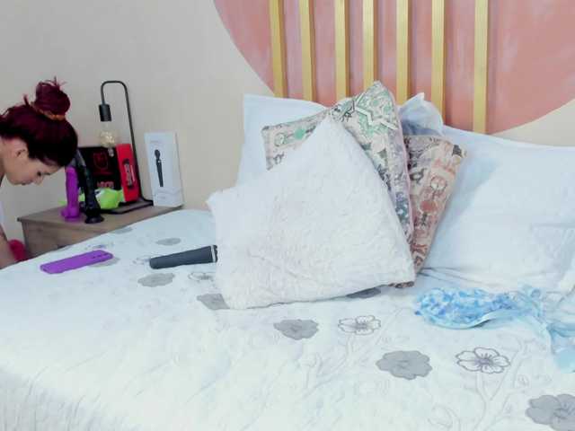 Nicole-Angels live cam on BongaCams