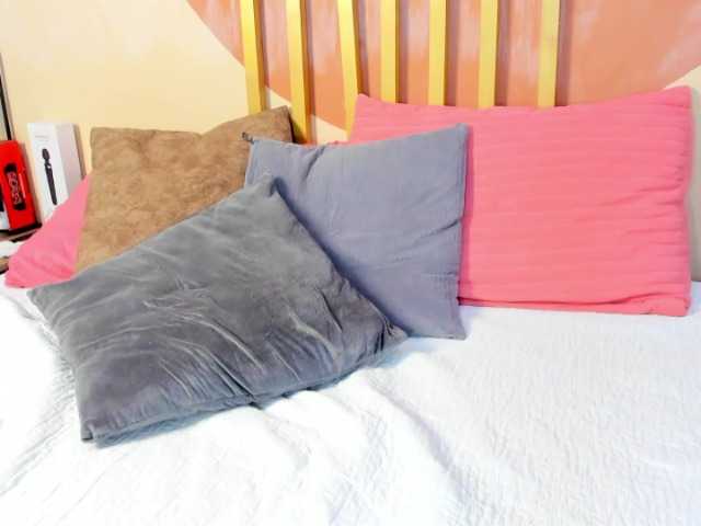 Nicole-Angels live cam on BongaCams