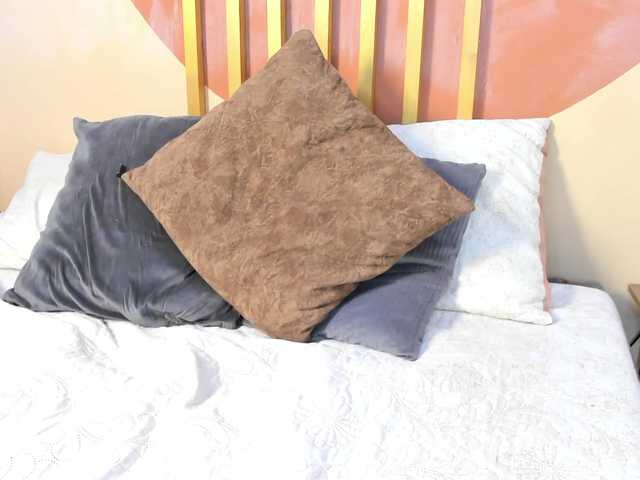 Nicole-Angels live cam on BongaCams