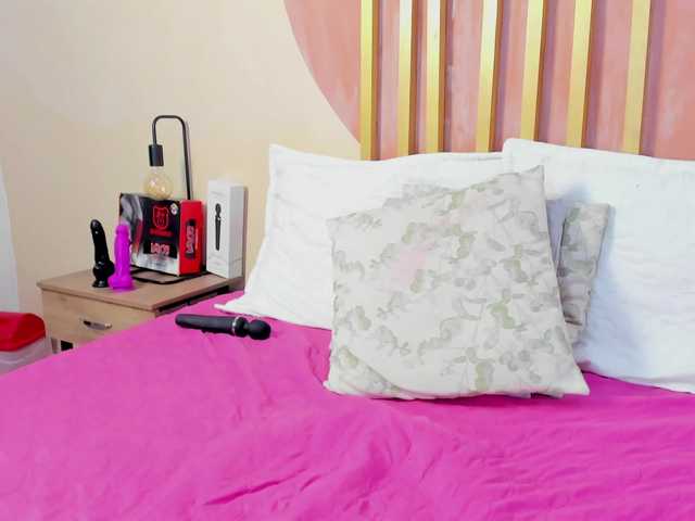 Nicole-Angels live cam on BongaCams