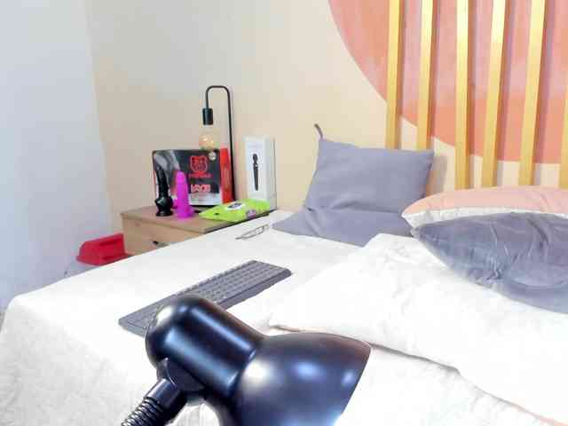 Nicole-Angels Live Webcam on BongaCams
