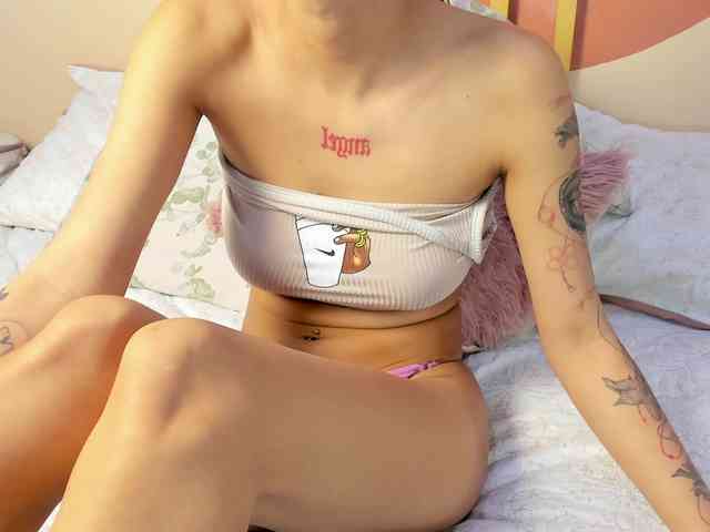 Nicole-Angels webcam