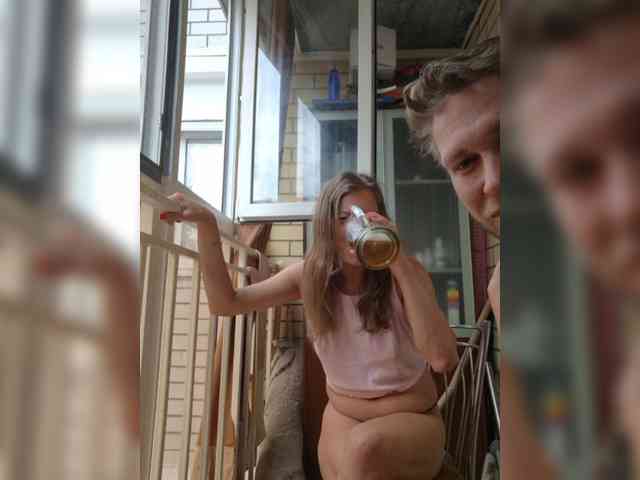 Fuckandfun's cam show statistics and live stream