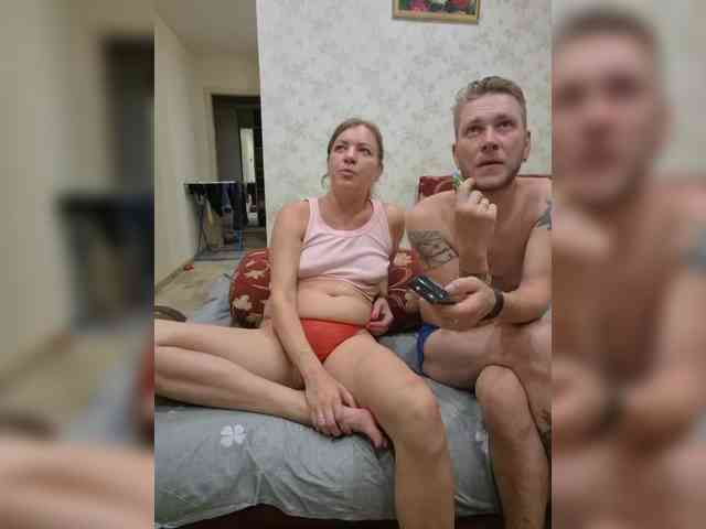 Fuckandfun's cam show statistics and live stream