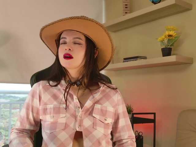 Gabymanson live cam on BongaCams