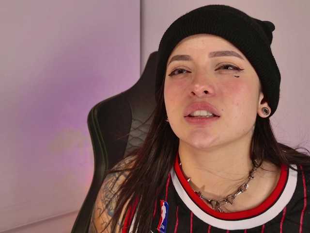 Gabymanson live cam on BongaCams