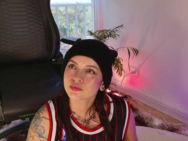 Gabymanson live cam on BongaCams