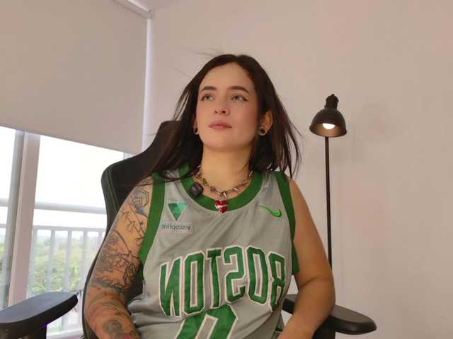 Gabymanson live cam on BongaCams