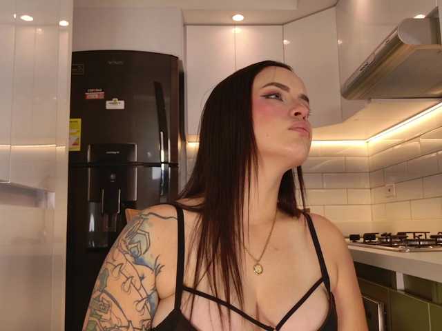 Gabymanson live cam on BongaCams