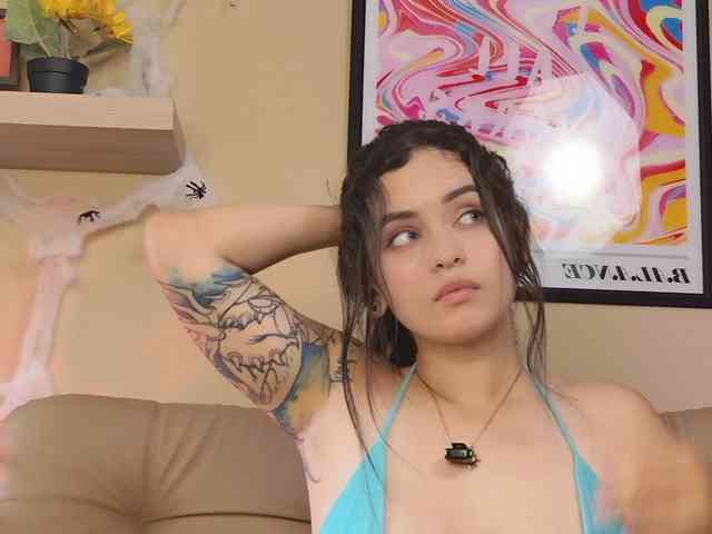 Model: Gabymanson