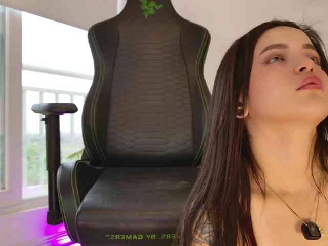 gabymanson's live room