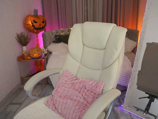 CozyMell live cam