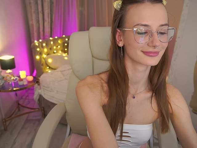 CozyCute's BongaCams show and profile