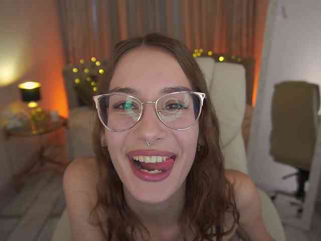 CozyMell webcam