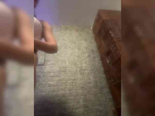 DiamondXx webcam