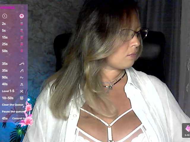 NERVOMOTINA live webcam show
