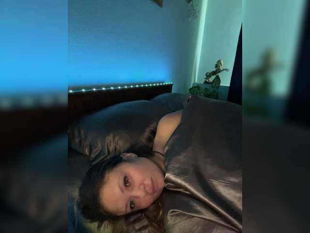Anna_Kendrick live cam preview